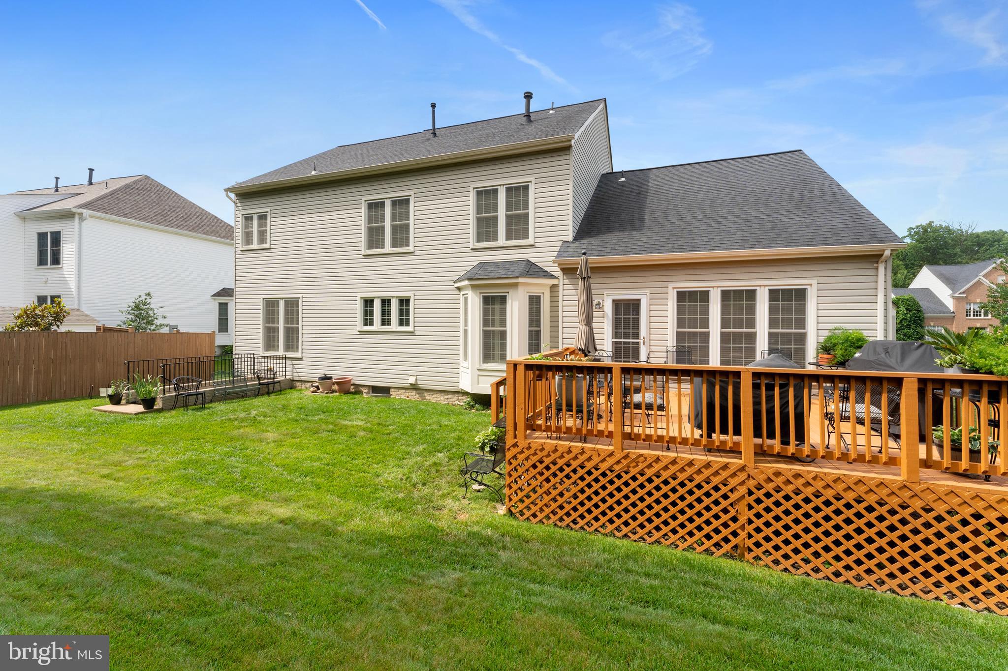 6847 Creek Crest Way Springfield, VA 22150 - Photo 45 of 62 Rear of home
