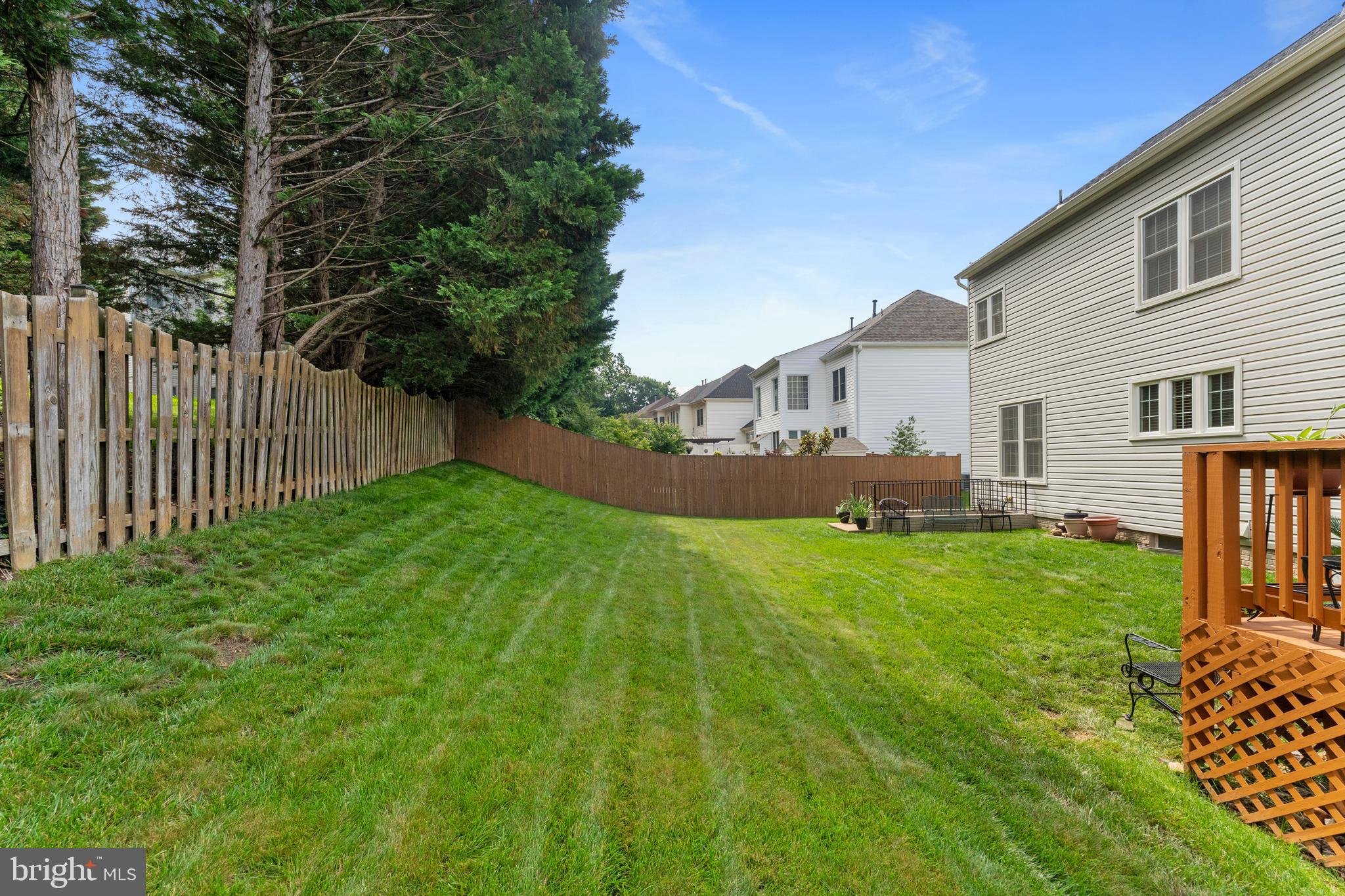 6847 Creek Crest Way Springfield, VA 22150 - Photo 46 of 62 Rear yard