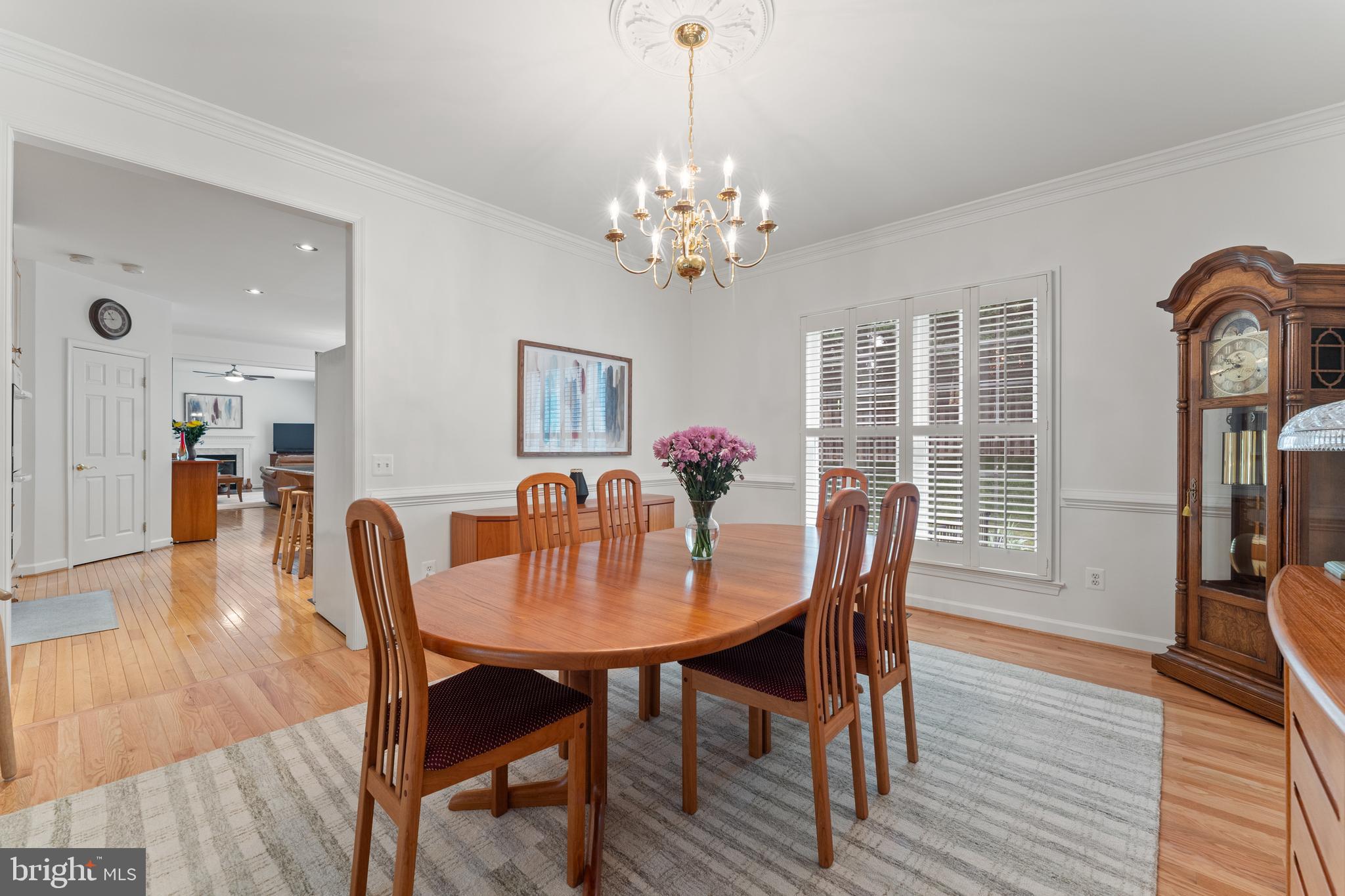 6847 Creek Crest Way Springfield, VA 22150 - Photo 6 of 62 Dining room