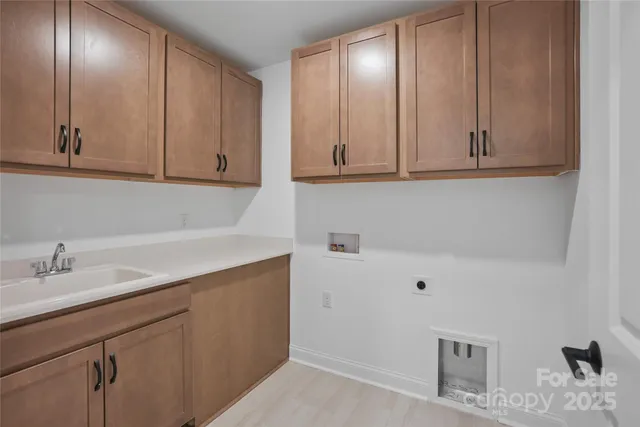 $719,900 | 2027 Waxhaw Crossing Drive, Waxhaw, NC 28173