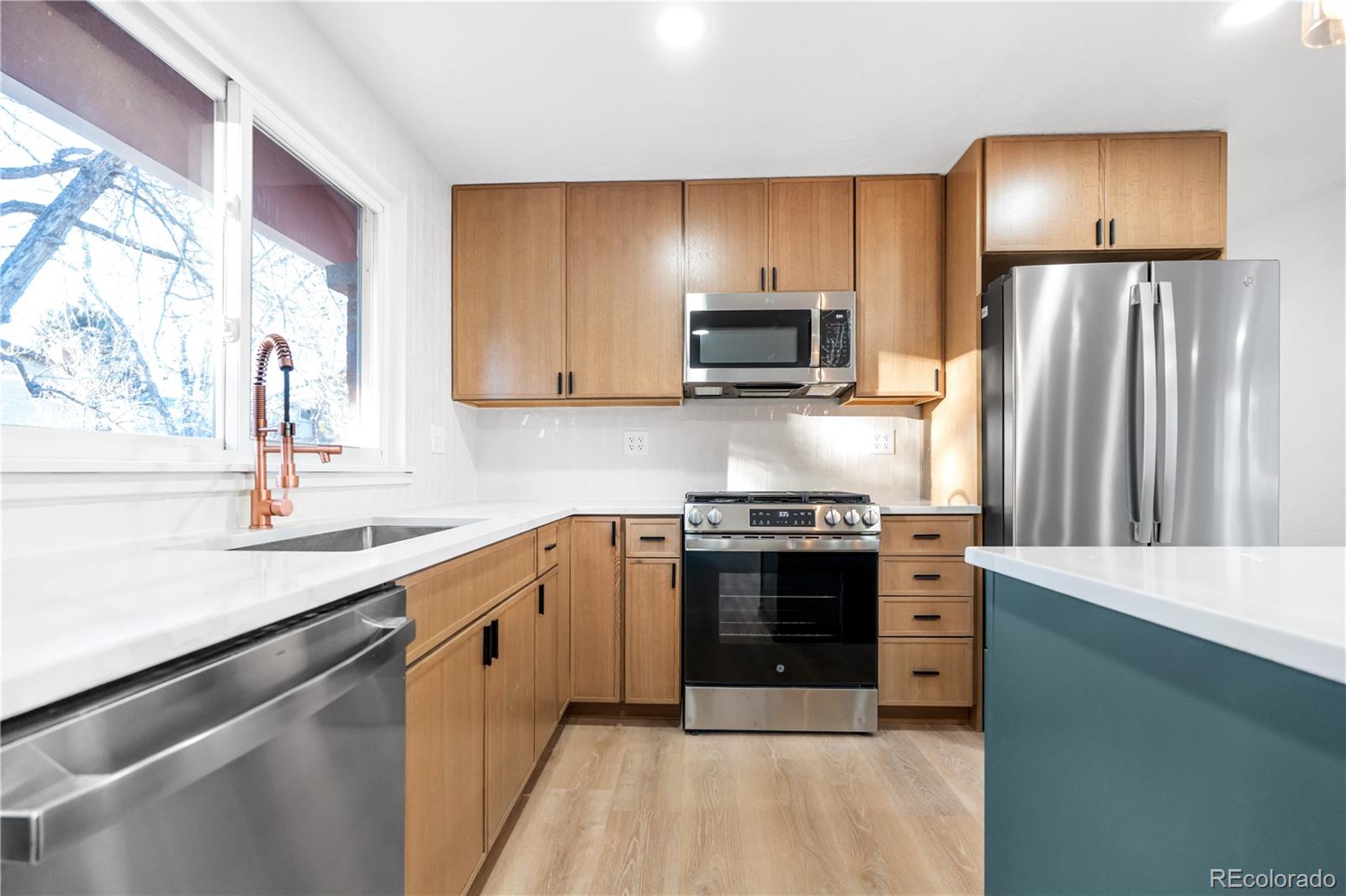 8269 Zephyr Street Arvada, CO 80005 - Photo 4 of 31