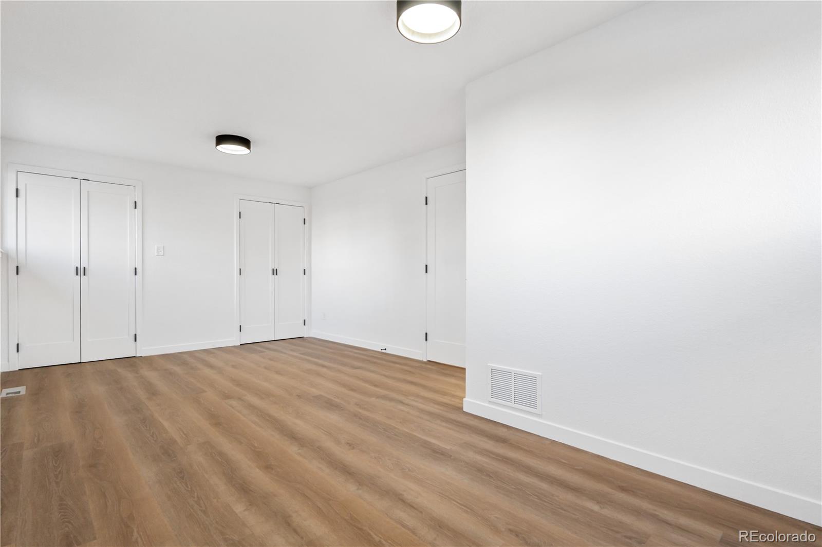 8269 Zephyr Street Arvada, CO 80005 - Photo 8 of 31