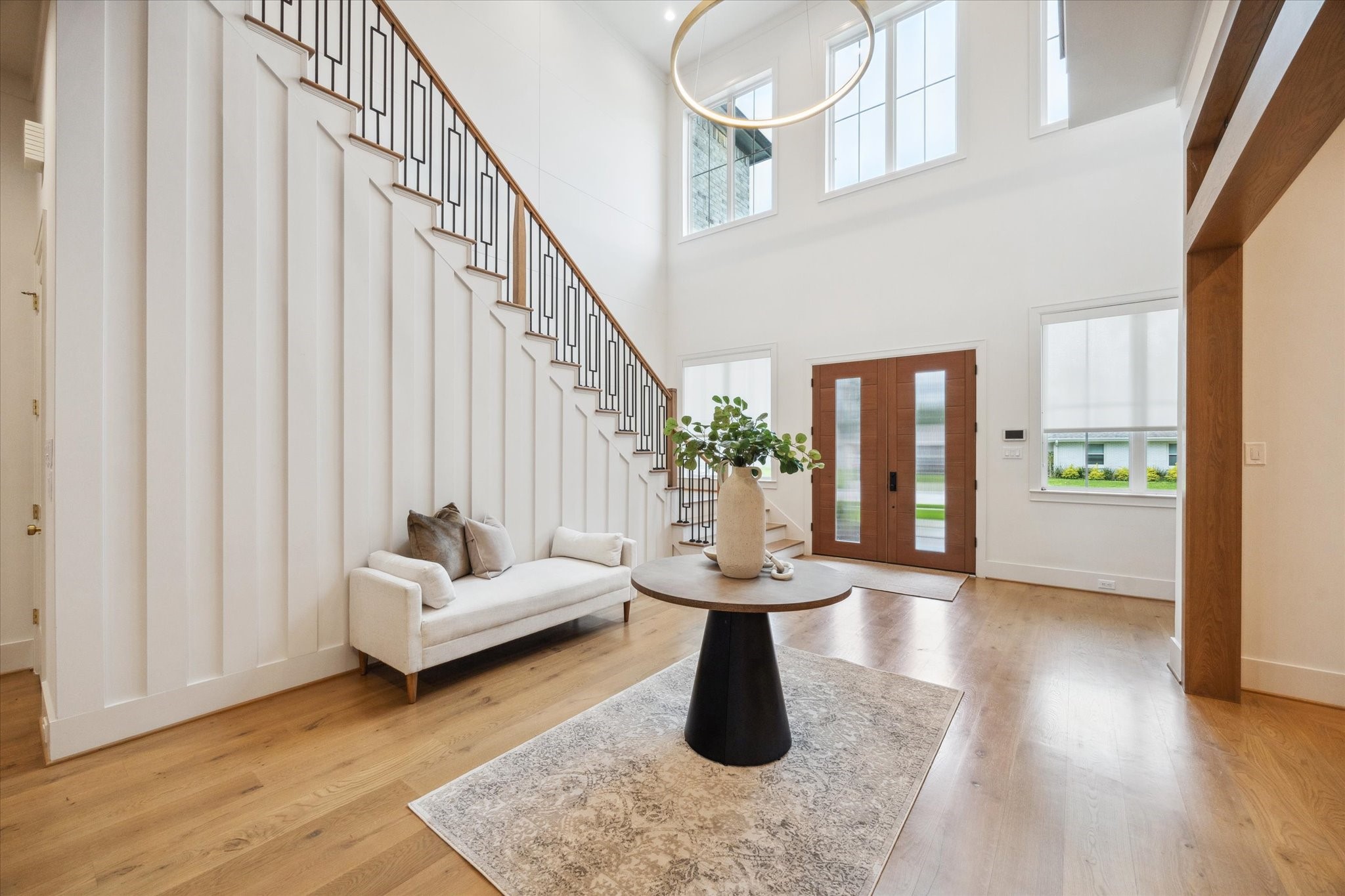 739 Azaleadell Drive Houston, TX 77018 - Photo 6 of 49 a living room with furniture and wooden floor
