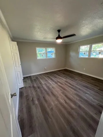 $299,900 | 916 Elizabeth Drive, Robinson, TX 76706