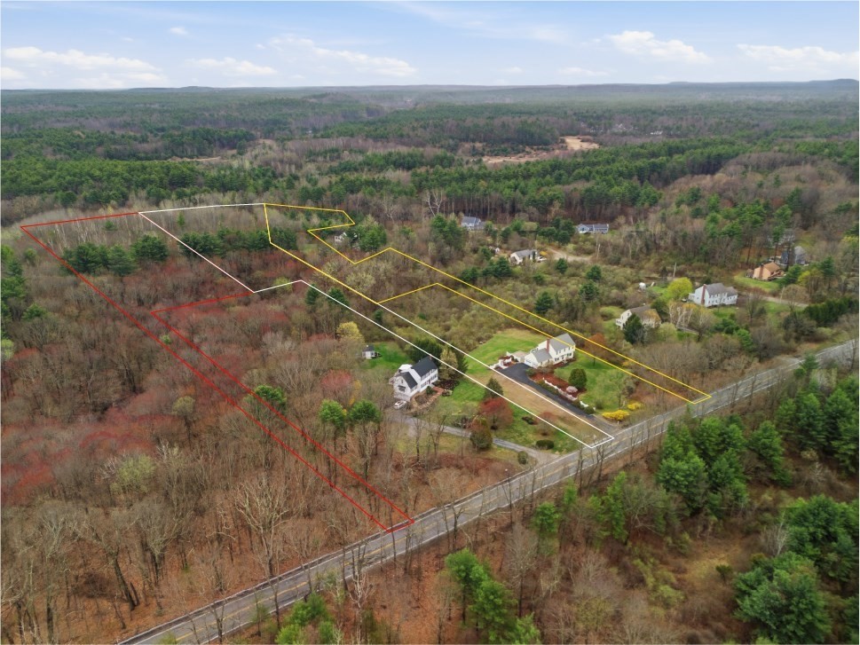 139 Nashua Road Pepperell, MA 01463 - Photo 1 of 6 a view of a city