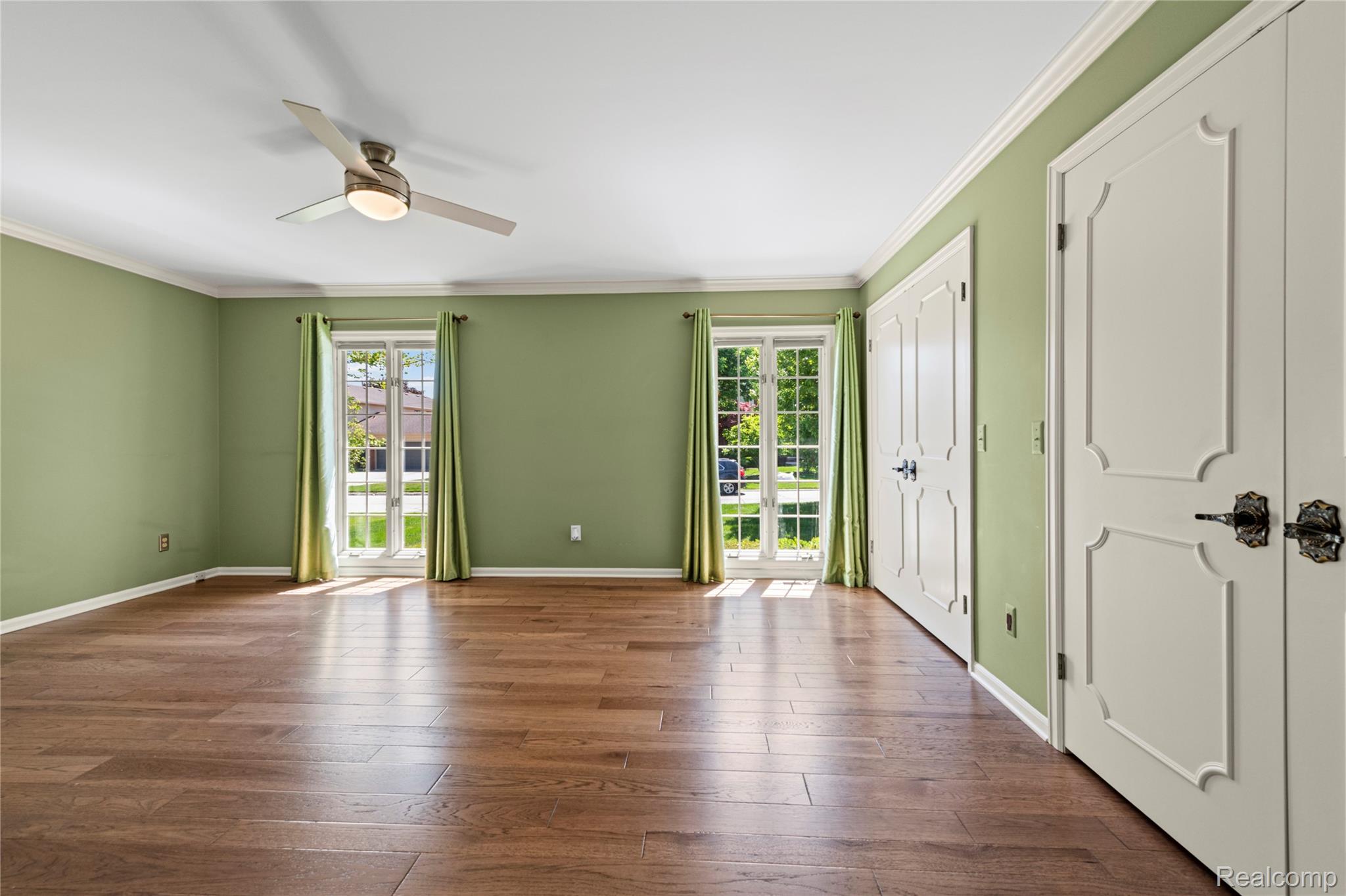 739 Ballantyne Road Grosse Pointe, MI 48236 - Photo 14 of 40