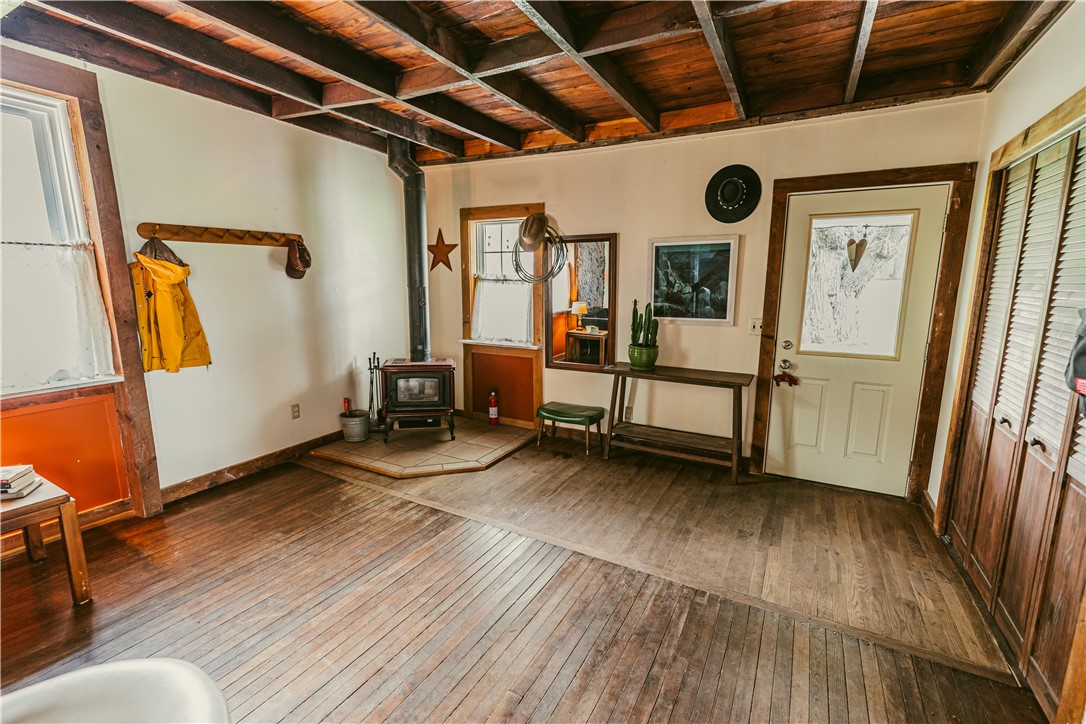 3742 Oakmount Road Bristol, NY 14469 - Photo 4 of 38