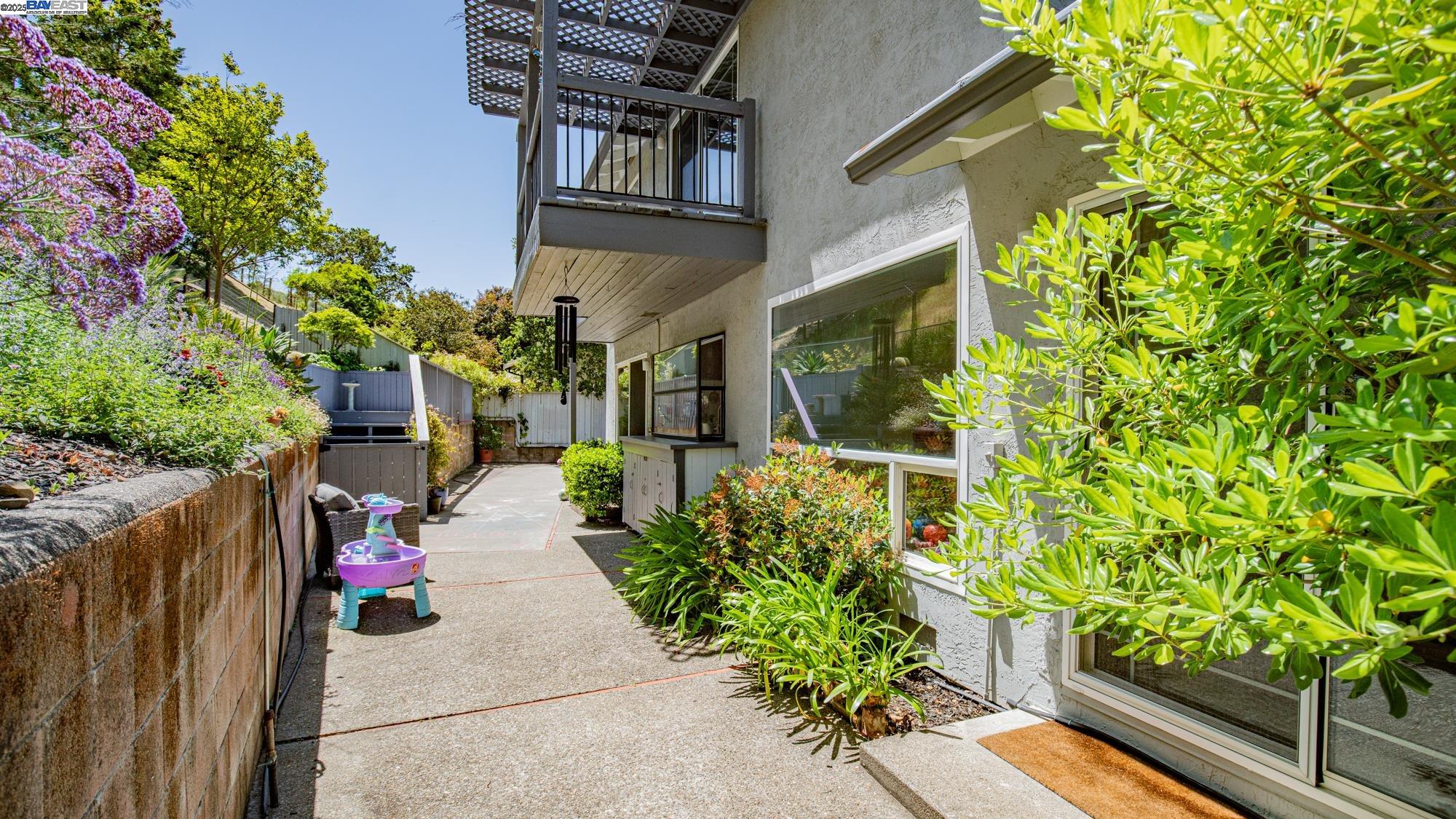11 Oak Tree Court San Rafael, CA 94903 - Photo 47 of 56
