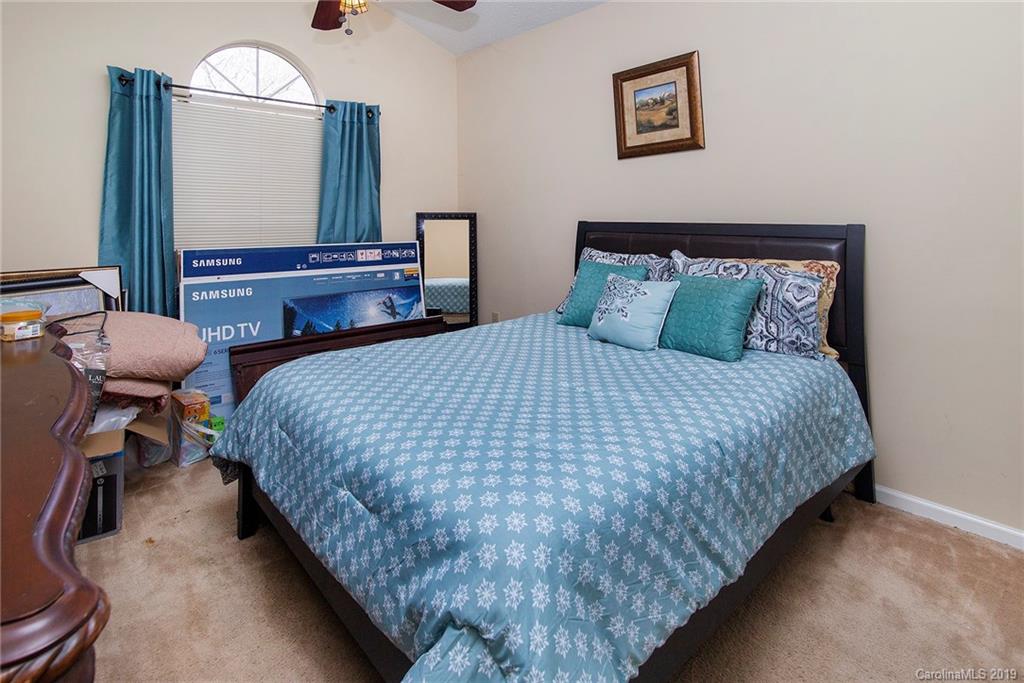 7323 Reedy Creek Road Charlotte, NC 28215 - Photo 15 of 20