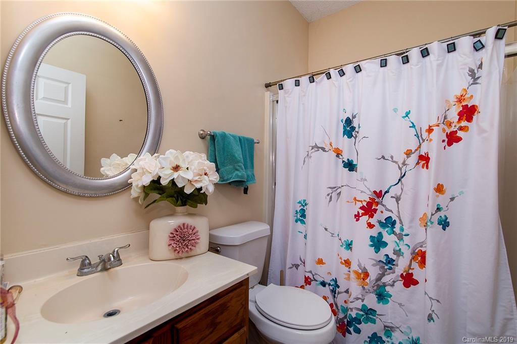 7323 Reedy Creek Road Charlotte, NC 28215 - Photo 16 of 20