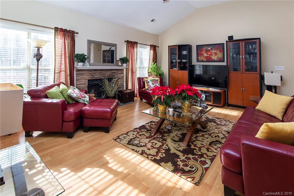 7323 Reedy Creek Road Charlotte, NC 28215 - Photo 4 of 20