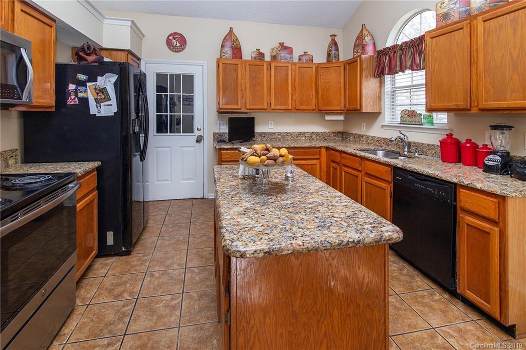 7323 Reedy Creek Road Charlotte, NC 28215 - Photo 9 of 20
