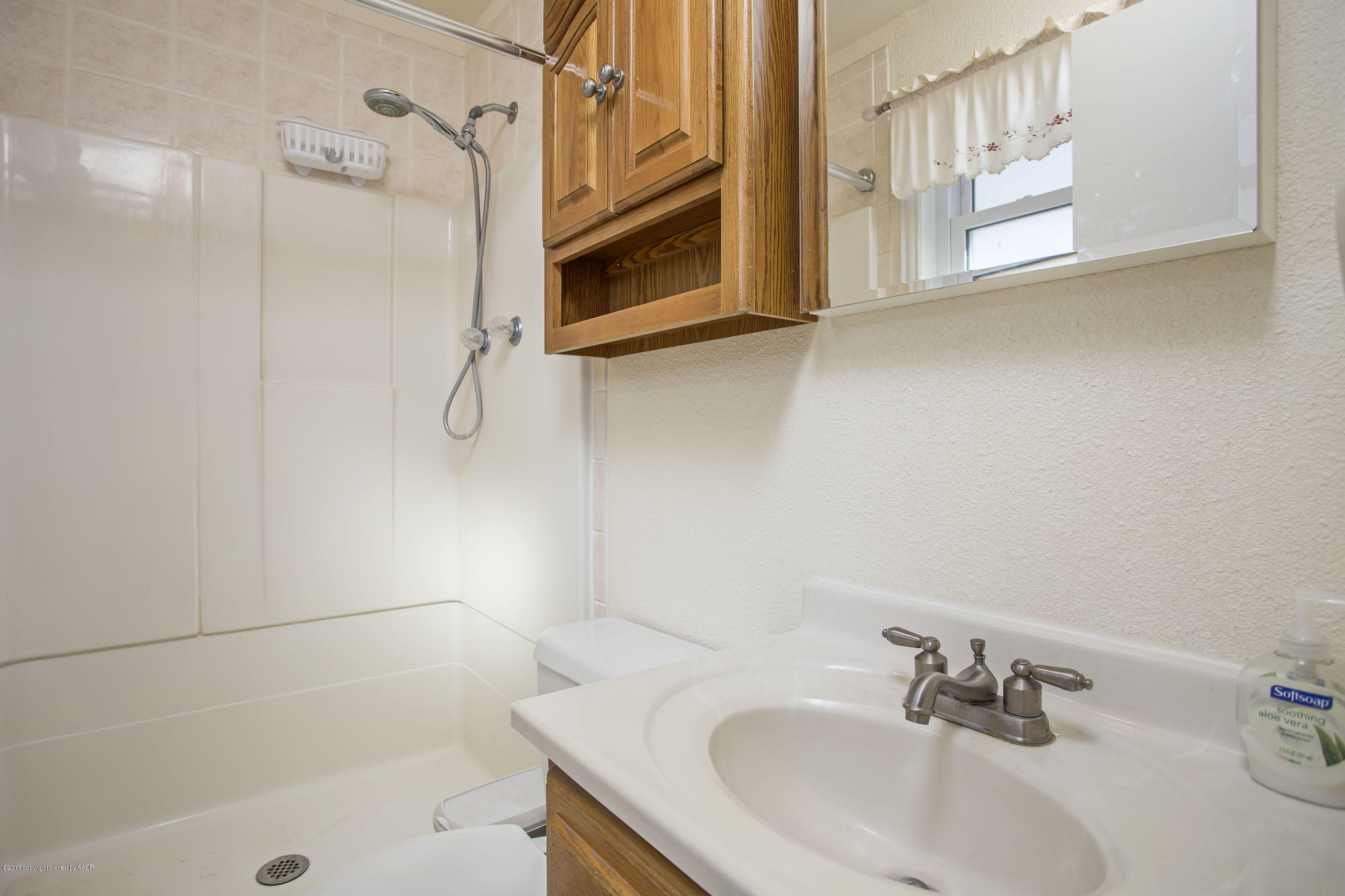 4716 South Fannin Street Amarillo, TX 79110 - Photo 22 of 25 Master Bath