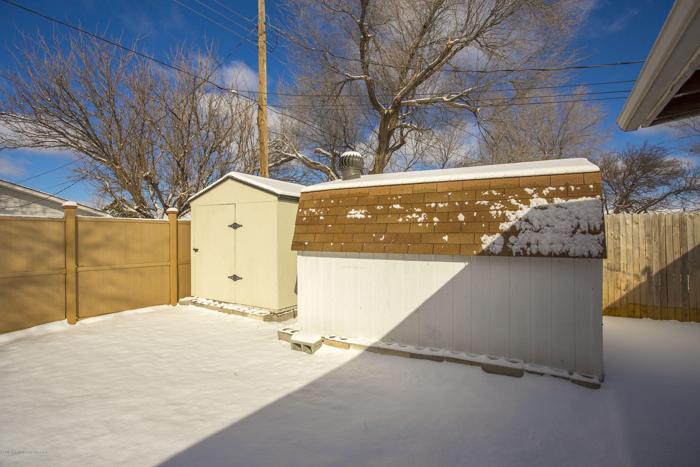 4716 South Fannin Street Amarillo, TX 79110 - Photo 4 of 25 2 storage sheds