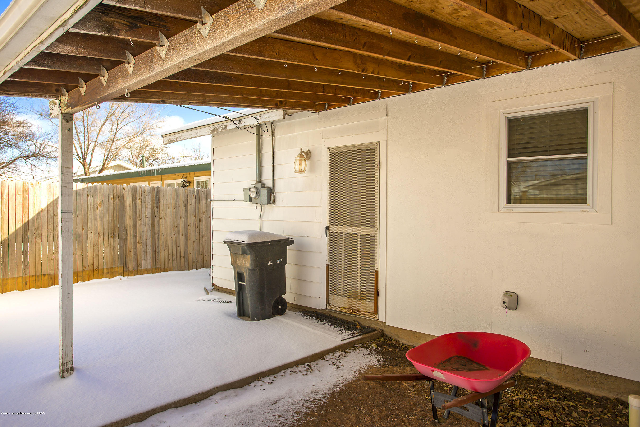 4716 South Fannin Street Amarillo, TX 79110 - Photo 5 of 25 Back Patio