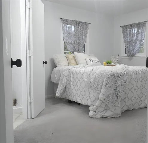 $313,999 | 1212 Southeast Briarcroft Street, Lee's Summit, MO 64063