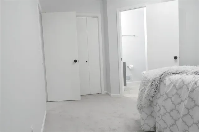 $313,999 | 1212 Southeast Briarcroft Street, Lee's Summit, MO 64063