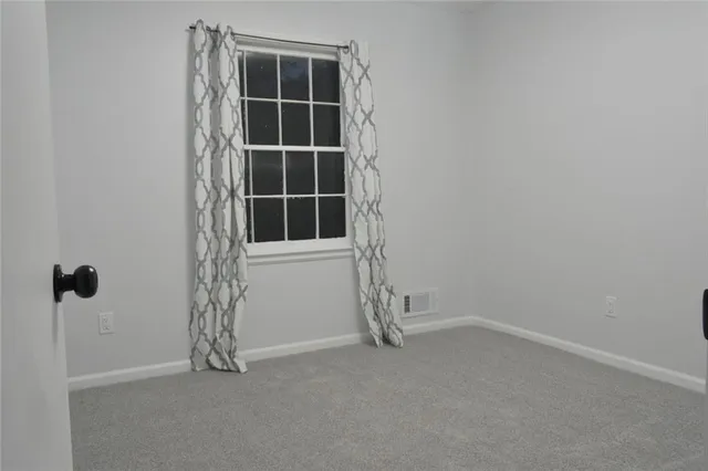 $313,999 | 1212 Southeast Briarcroft Street, Lee's Summit, MO 64063