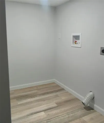 $313,999 | 1212 Southeast Briarcroft Street, Lee's Summit, MO 64063