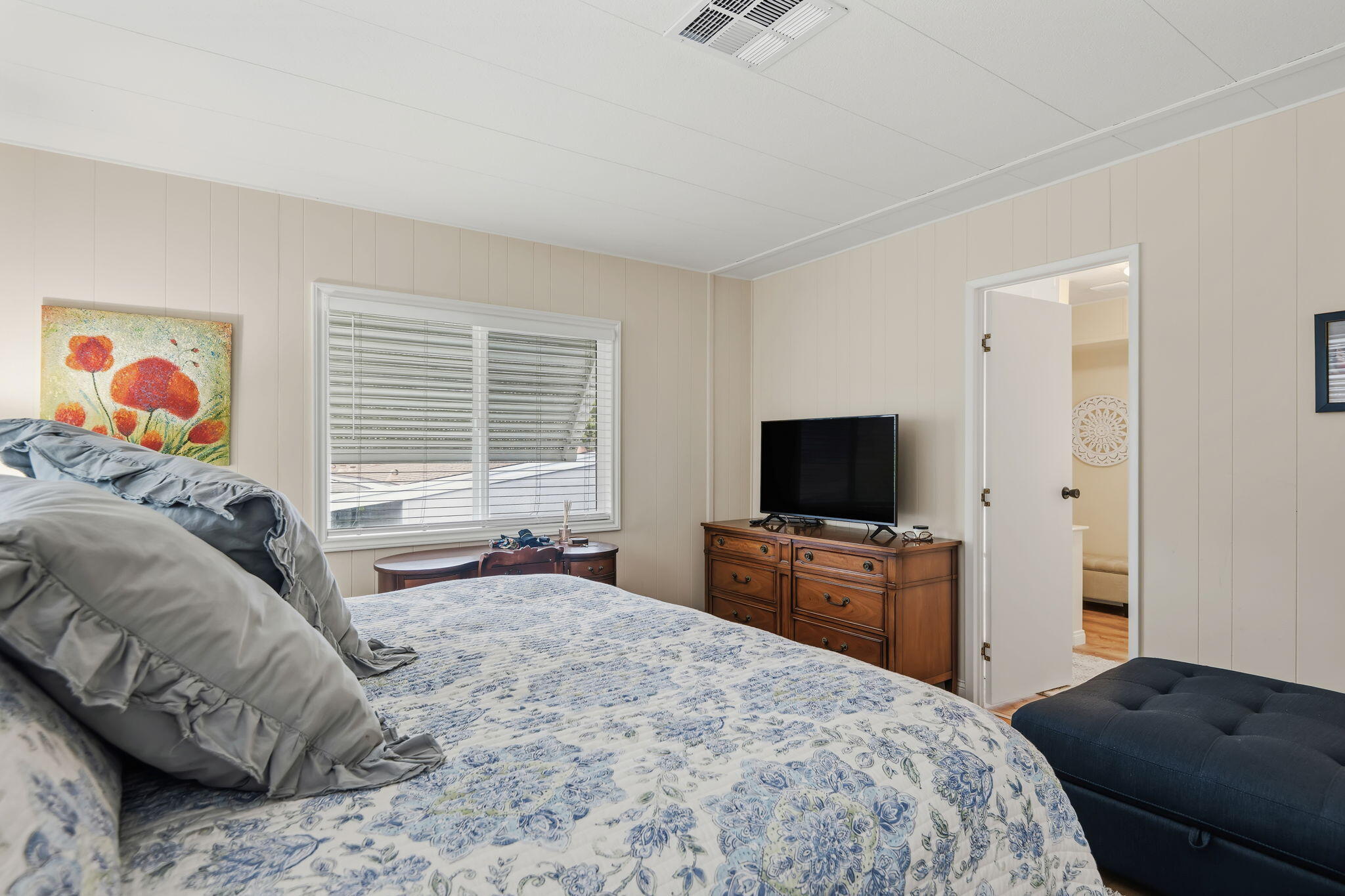 340 Old Mill Road, Unit SPC 152 Santa Barbara, CA 93110 - Photo 14 of 28 20-Primary Bedroom