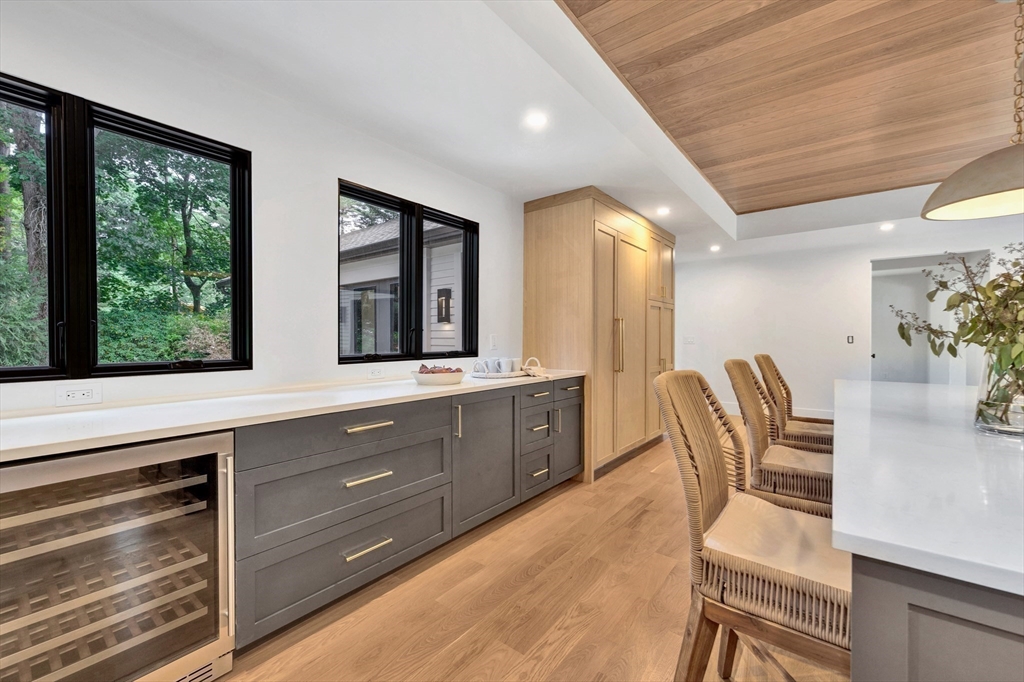 25 Ledgewood Road Winchester, MA 01890 - Photo 5 of 38 Gallery Image 5