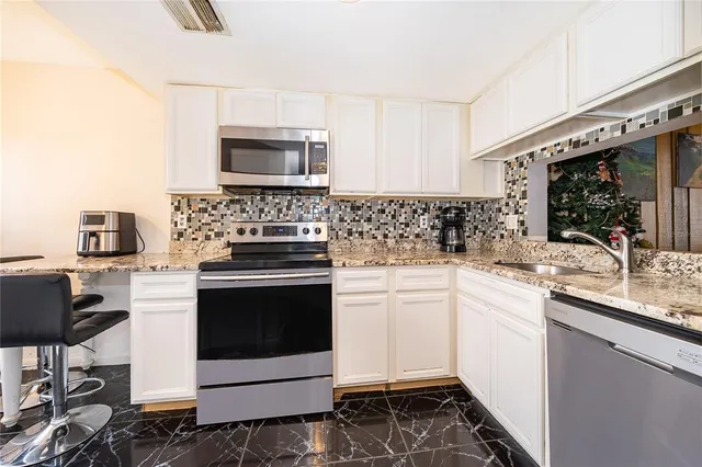 $198,000 | 4710 Jasmine Creek Lane, Unit 1506, Orlando, FL 32811