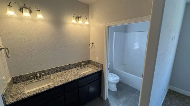 $370,000 | 120 East Pitt Avenue, Fresno, CA 93706