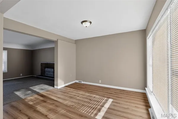 $199,900 | 14 Kenwood Drive, Hazelwood, MO 63042