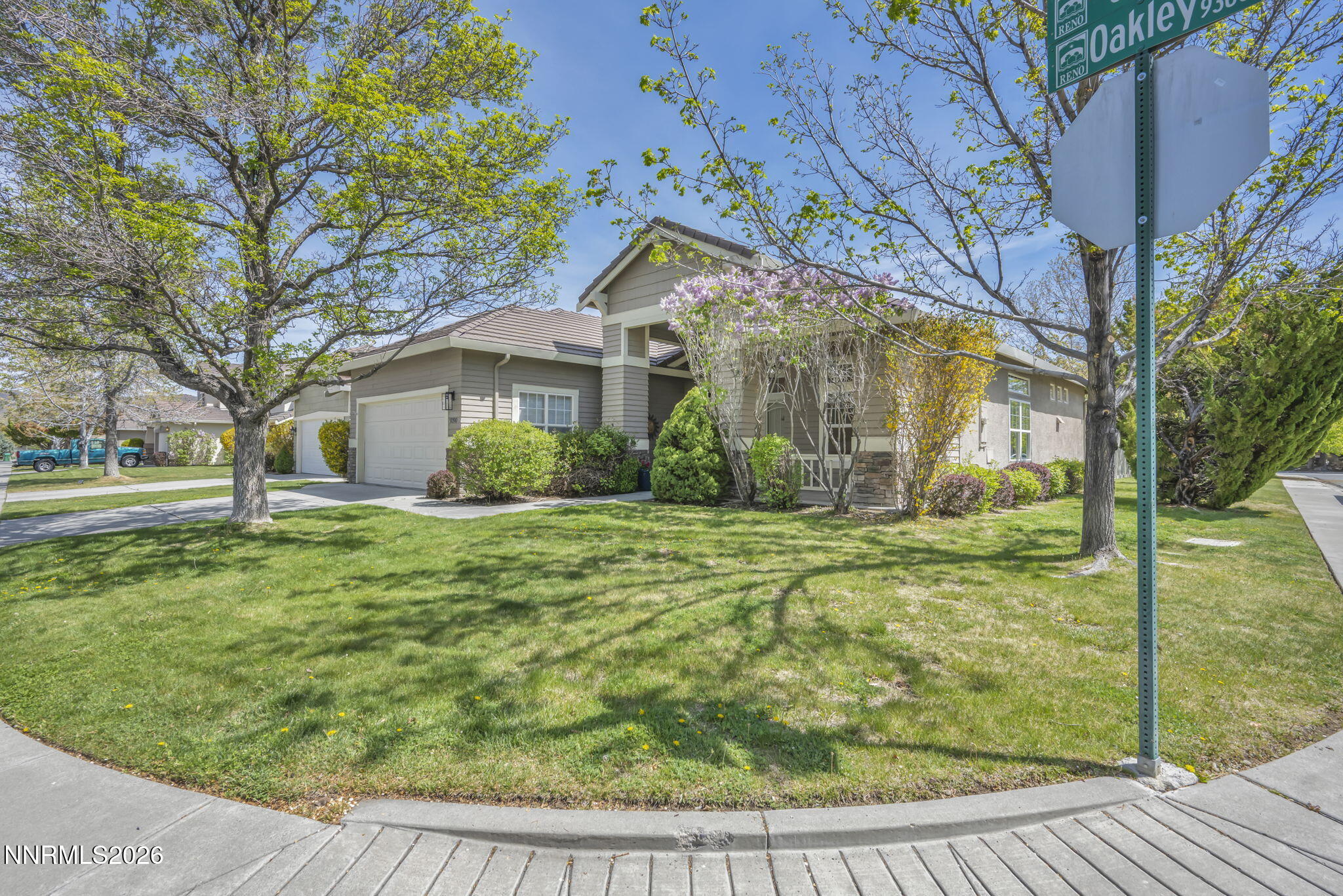 9390 Oakley Court Reno, NV 89521 - Photo 1 of 35 7-web-or-mls-9390-oakley-ct