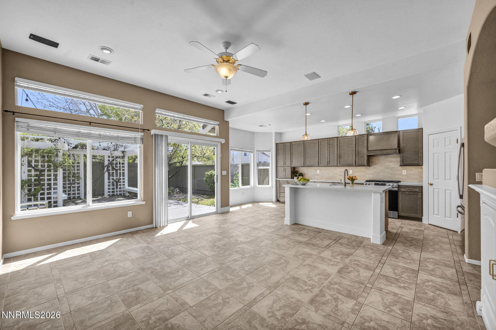 9390 Oakley Court Reno, NV 89521 - Photo 2 of 35 21-web-or-mls-9390-oakley-ct