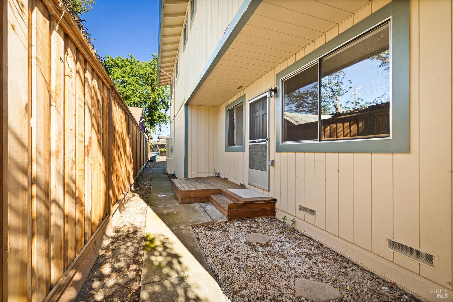 611 Hendley Street Santa Rosa, CA 95404 - Photo 33 of 54