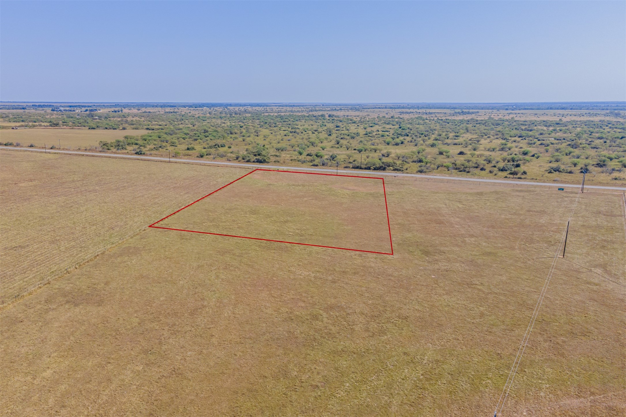 1892 FM 2761 Road Alleyton, TX 78935 - Photo 7 of 9 a view of an ocean