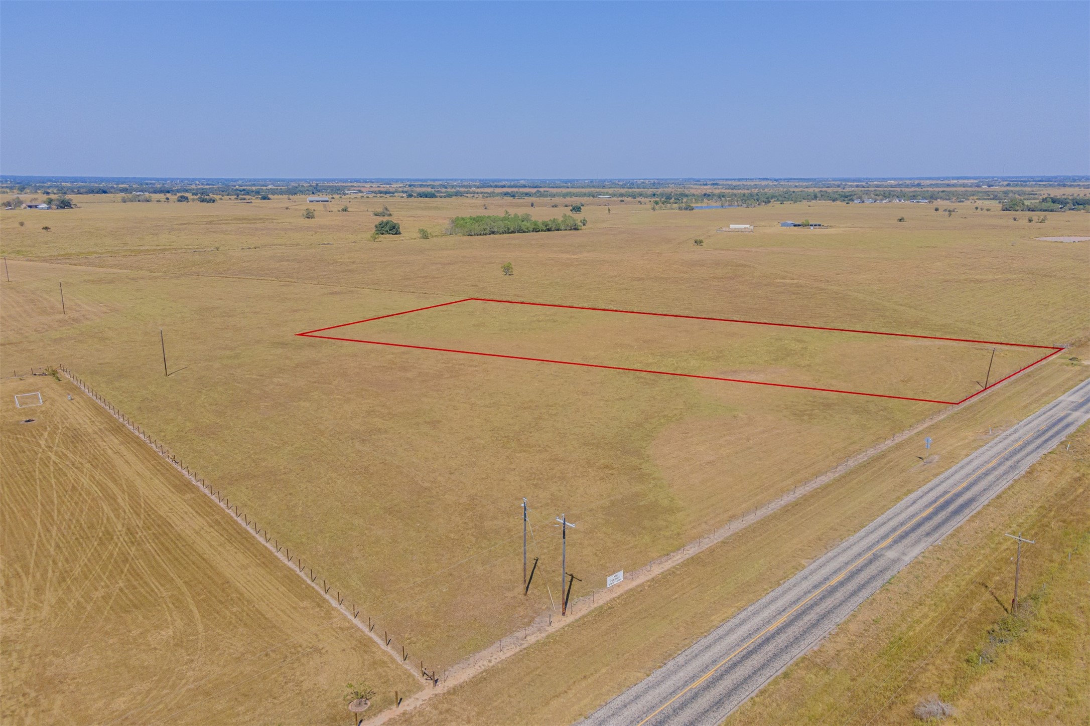 1892 FM 2761 Road Alleyton, TX 78935 - Photo 9 of 9 a view of an ocean