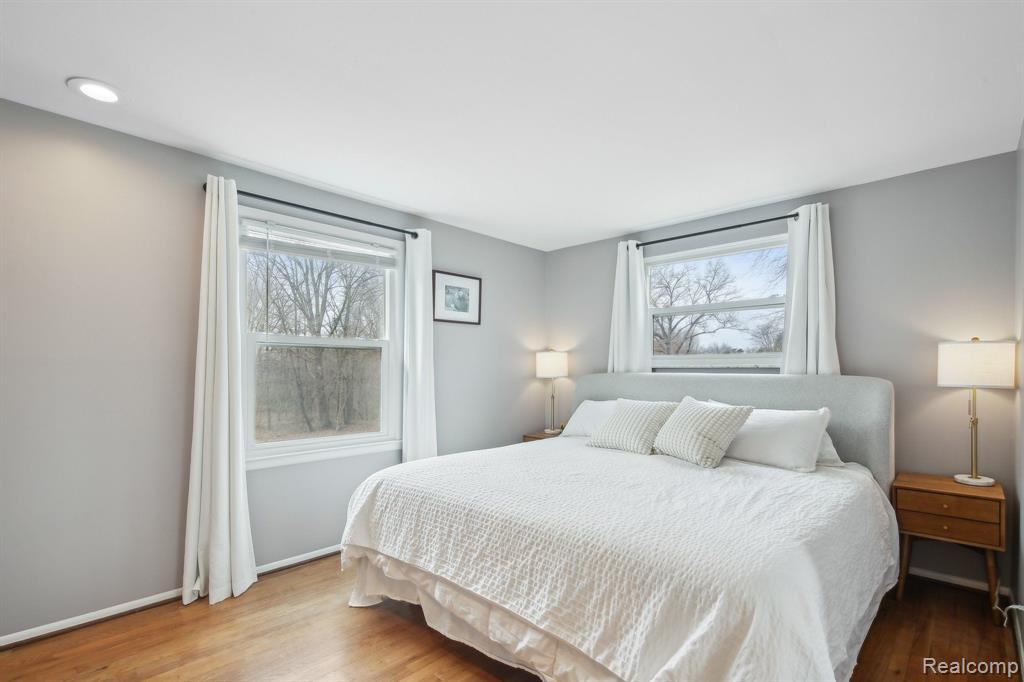 2286 Cole Road Lake Orion, MI 48362 - Photo 16 of 39 Gallery Image 16