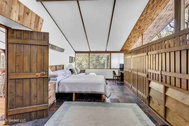 $720,000 | 1101 Le Voyageur Drive, Ocean Springs, MS 39564