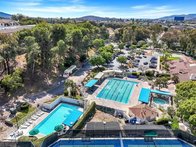 $885,000 | 16244 Avenida Venusto, Unit A, San Diego, CA 92128