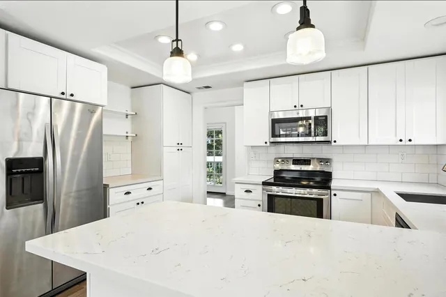 $885,000 | 16244 Avenida Venusto, Unit A, San Diego, CA 92128