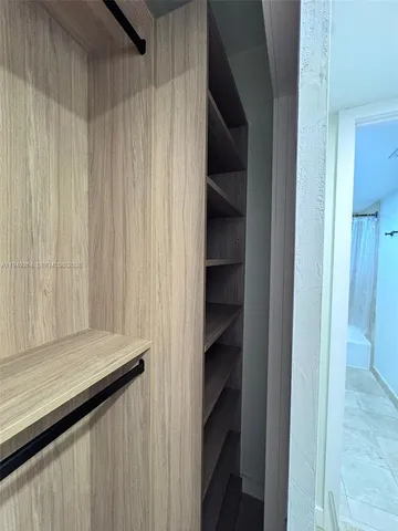 $2,500 | 100 Edgewater Drive, Unit 140, Coral Gables, FL 33133