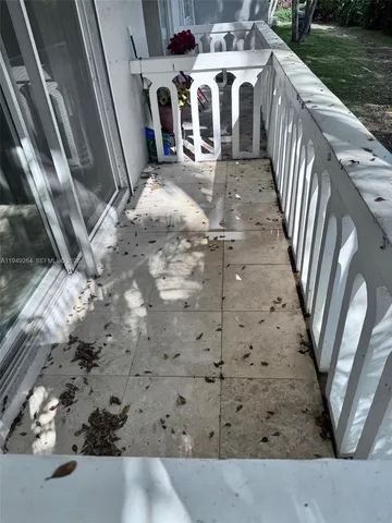 $2,500 | 100 Edgewater Drive, Unit 140, Coral Gables, FL 33133