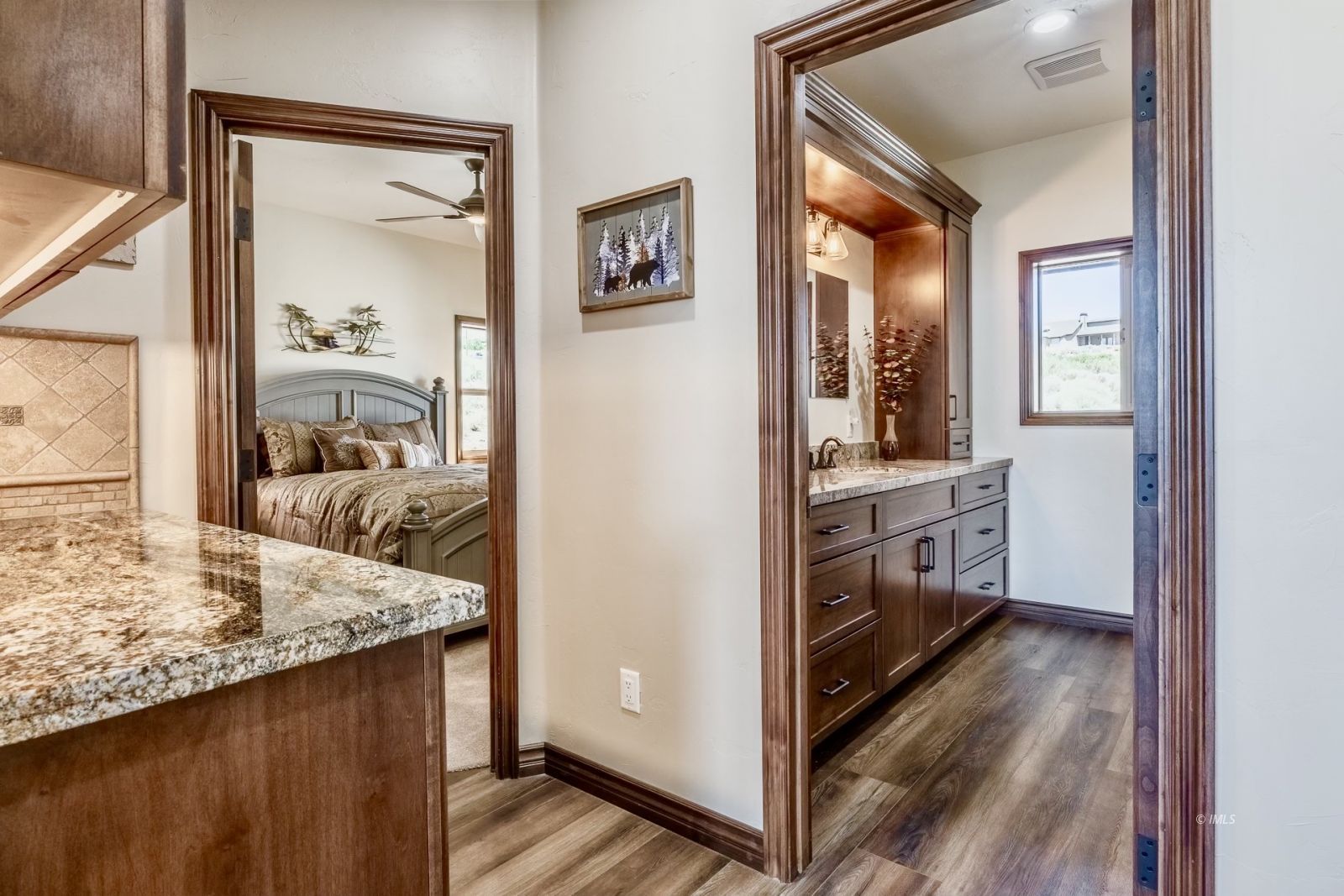75 Ridgeview Bishop, CA 93514 - Photo 17 of 35 a view of a kitchen from a hallway