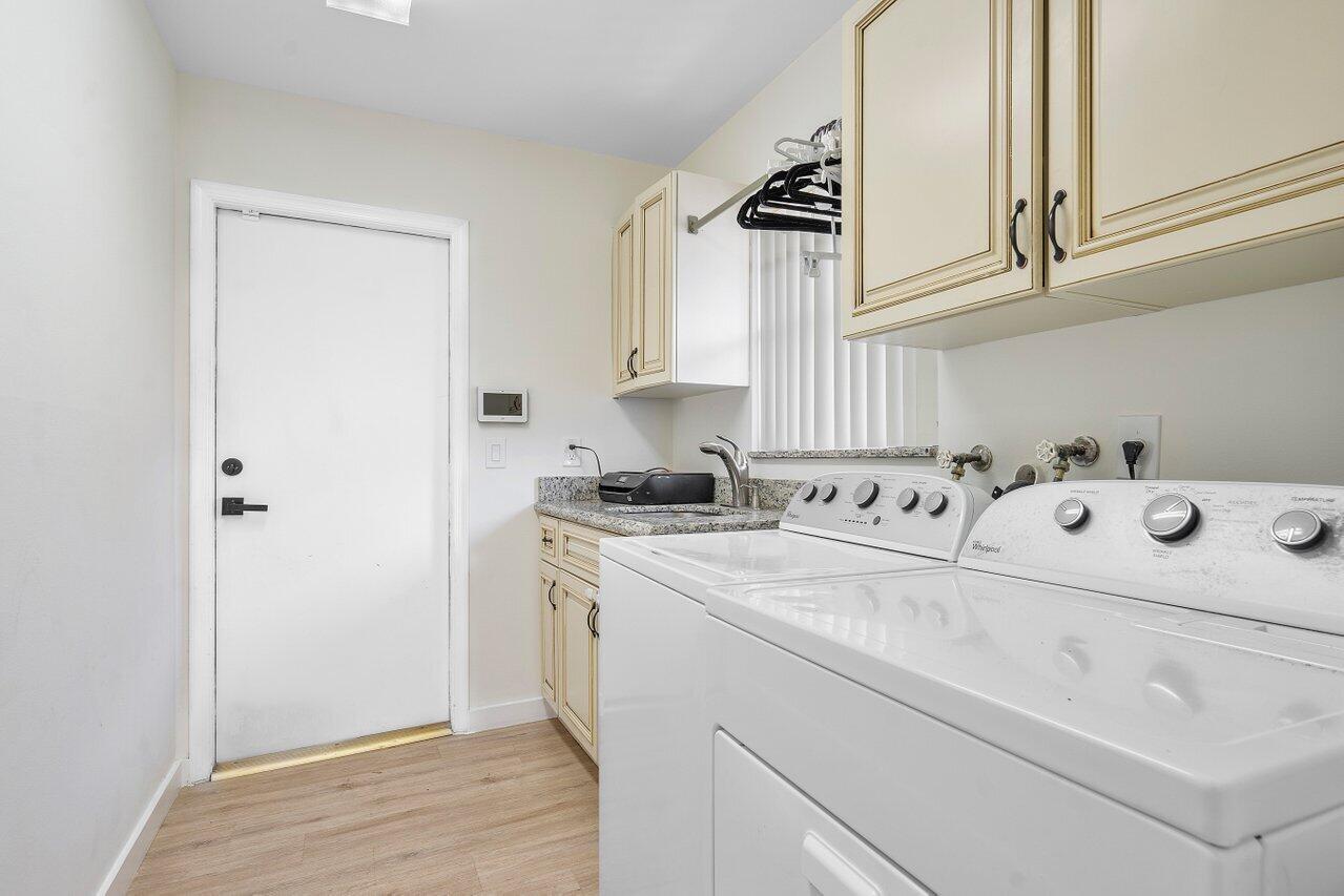 10639 Avenida Santa Ana Boca Raton, FL 33498 - Photo 12 of 28 65