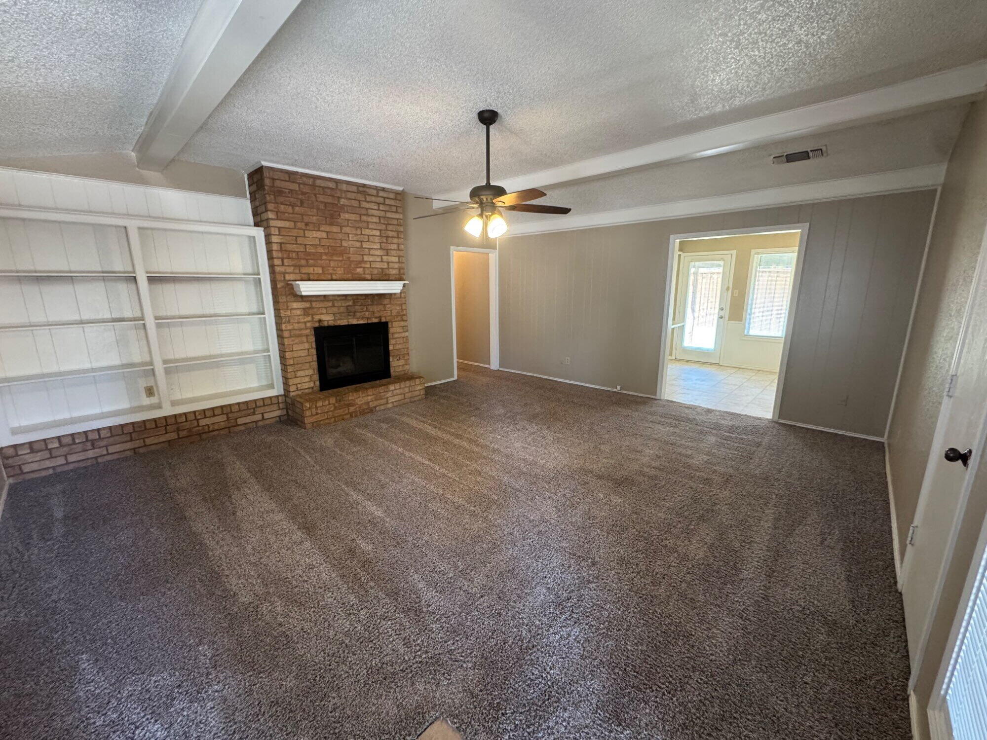 6806 4th Street, Unit B Lubbock, TX 79416 - Photo 2 of 9 IMG_0303