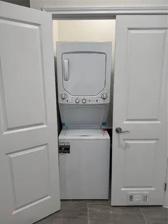 $1,295 | 9129 Brandon Street, Unit B6, Houston, TX 77051