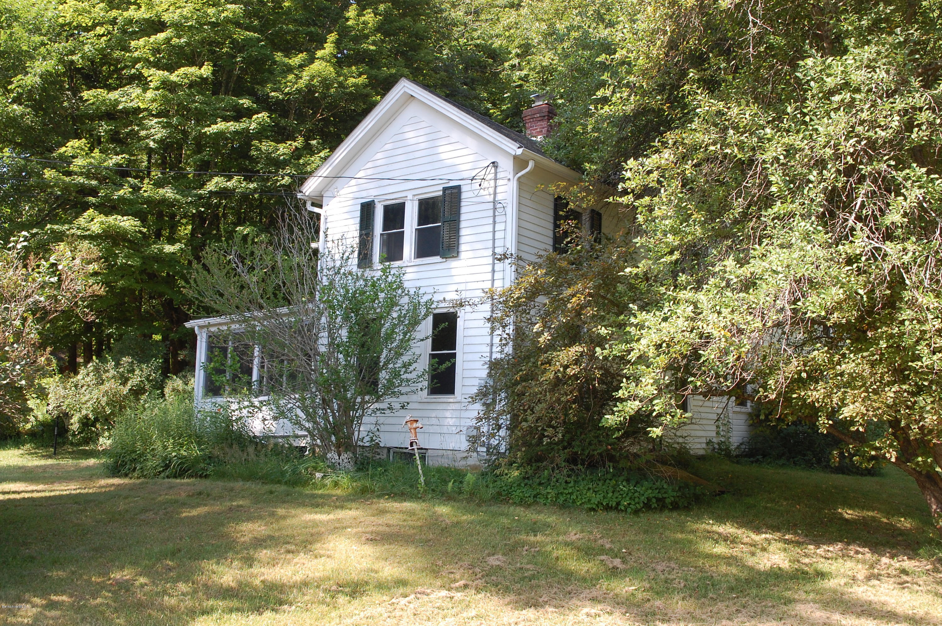 575 North Undermountain Road Sheffield, MA 01257 - Photo 4 of 11 4_DSC_0155