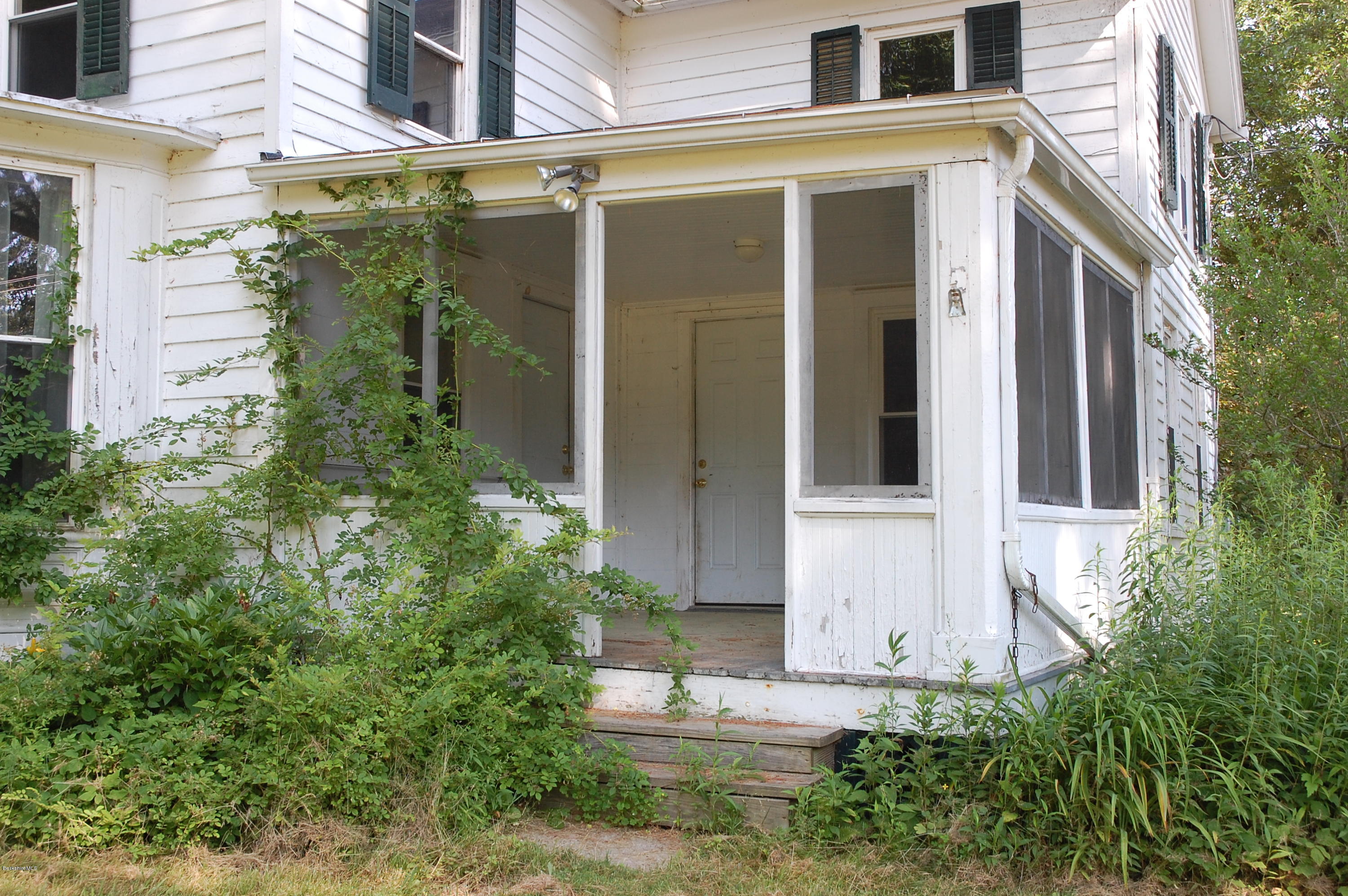 575 North Undermountain Road Sheffield, MA 01257 - Photo 5 of 11 5_DSC_0159