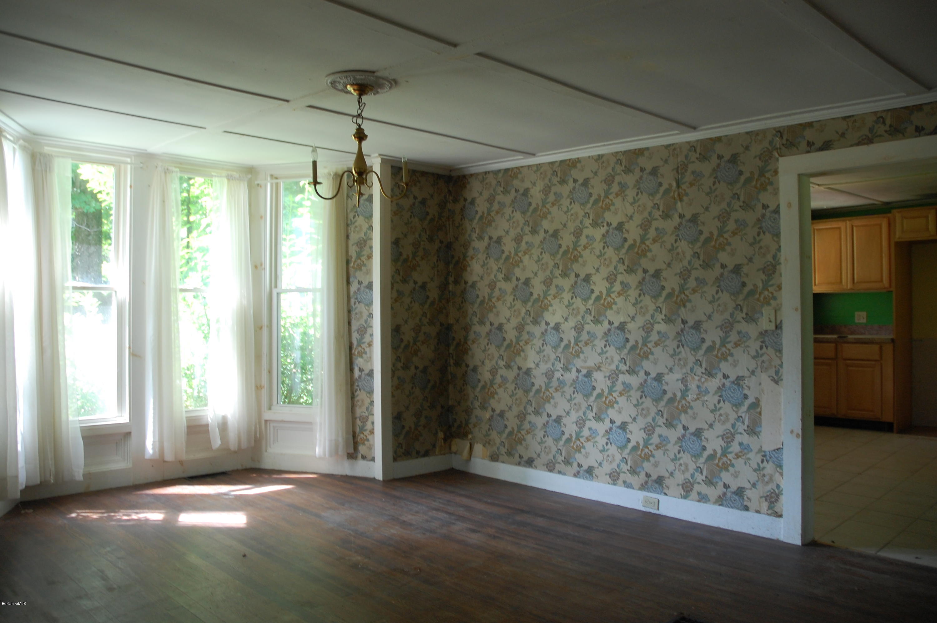 575 North Undermountain Road Sheffield, MA 01257 - Photo 9 of 11 9_DSC_0171