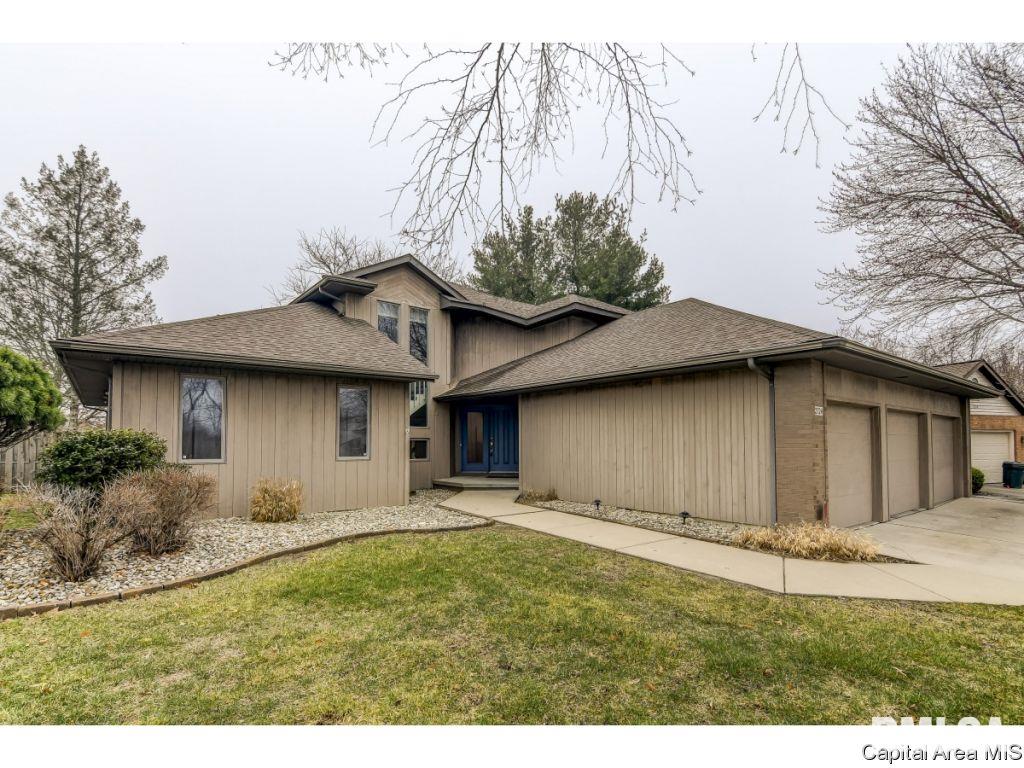 2724 Timber Pointe Drive Springfield, IL 62702 - Photo 4 of 27