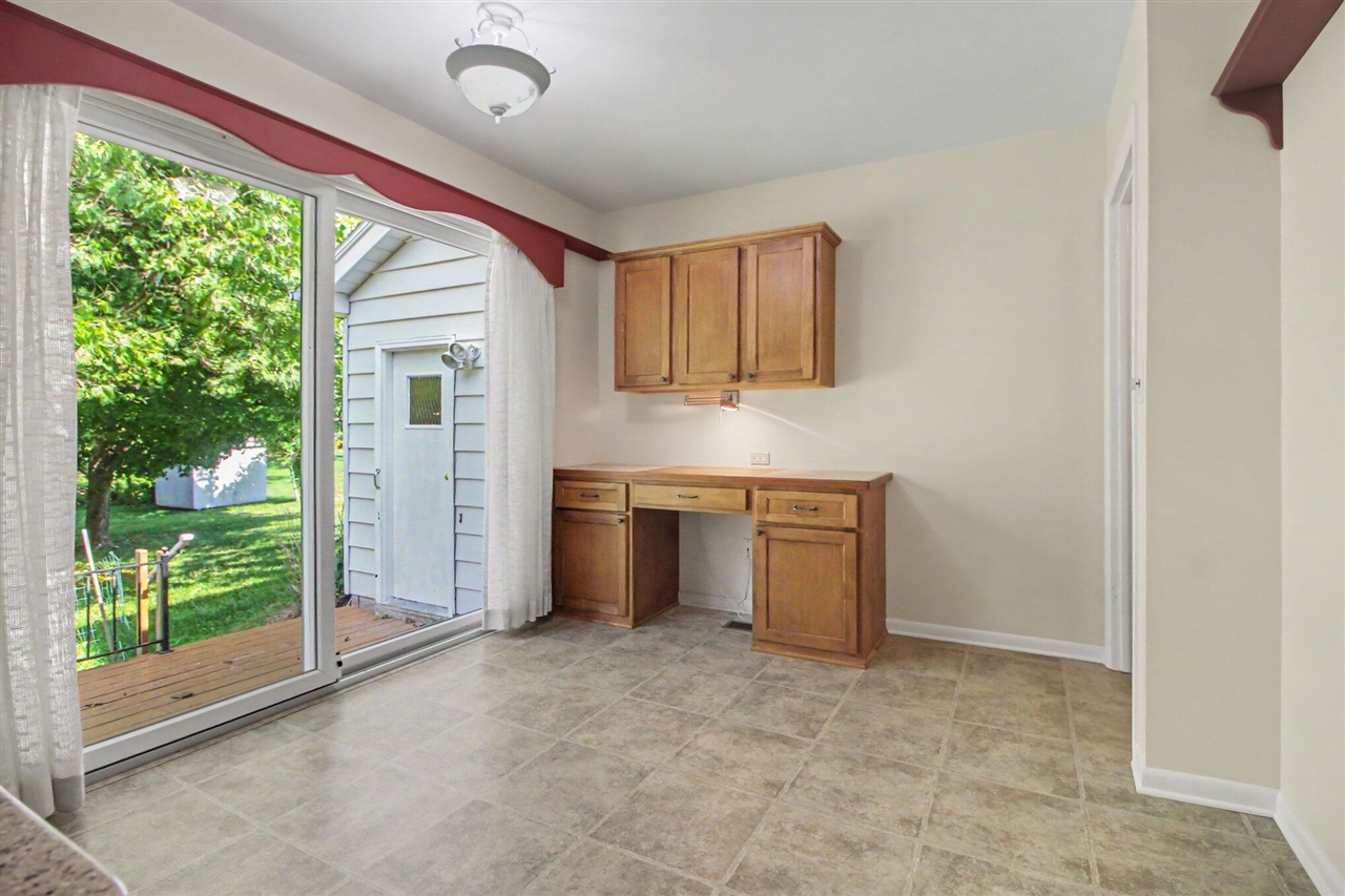 9310 Merrill Road Whitmore Lake, MI 48189 - Photo 11 of 45 Gallery Image 11