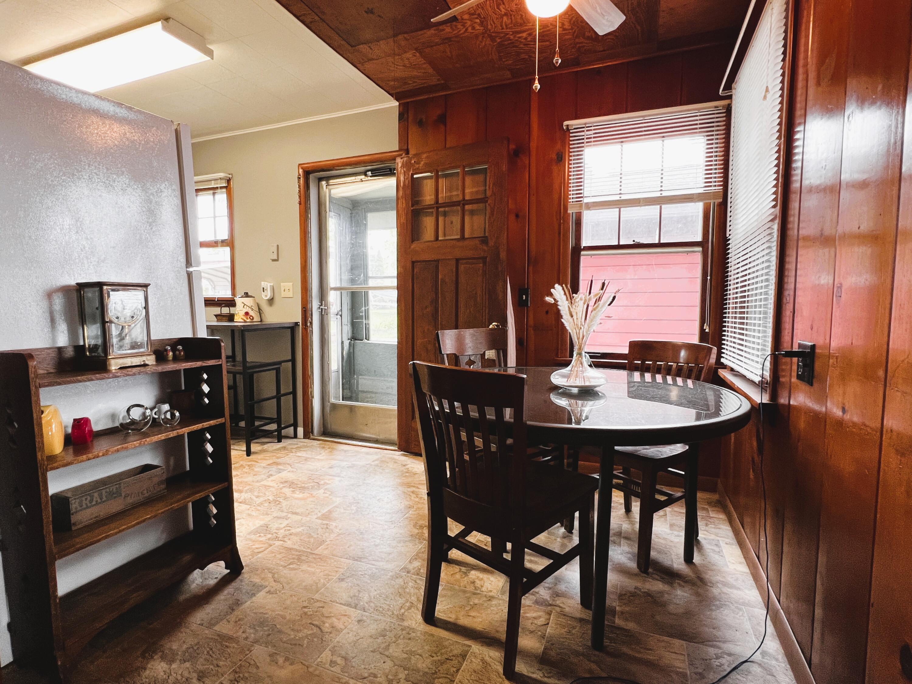 334 Grayson Road La Porte, IN 46350 - Photo 11 of 19 3000x2250