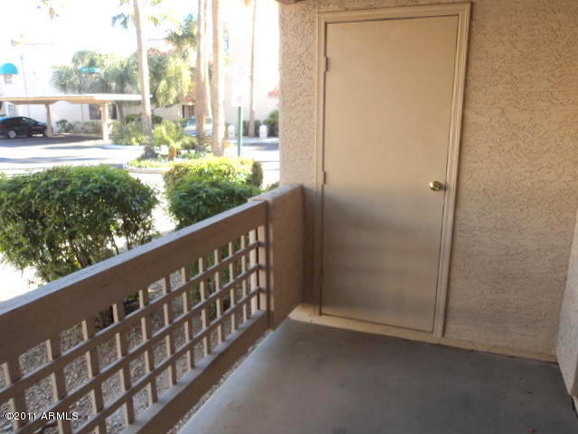 2855 South Ext Road, Unit 101 Mesa, AZ 85210 - Photo 19 of 20 Patio